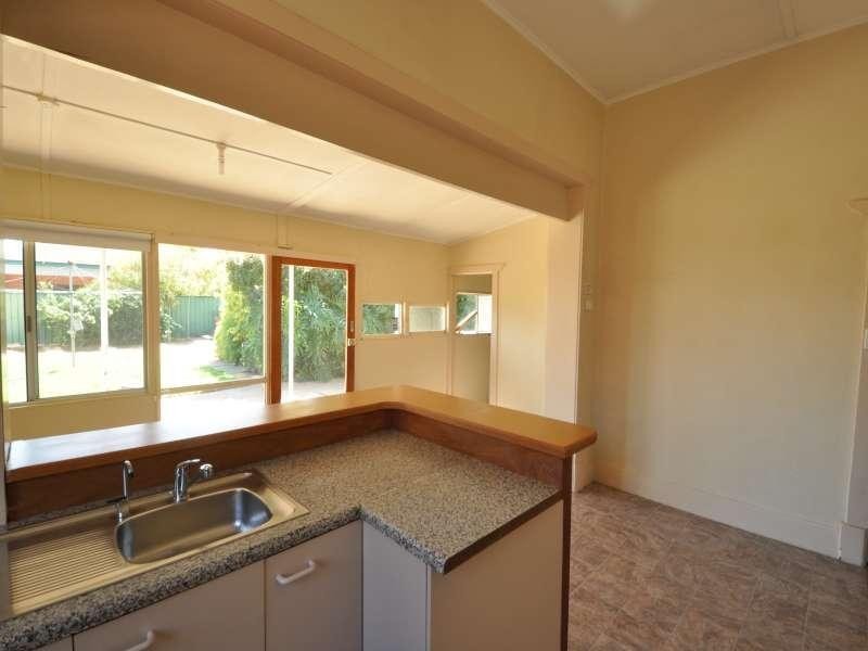 55  Aroona  Road, Kilkenny SA 5009
