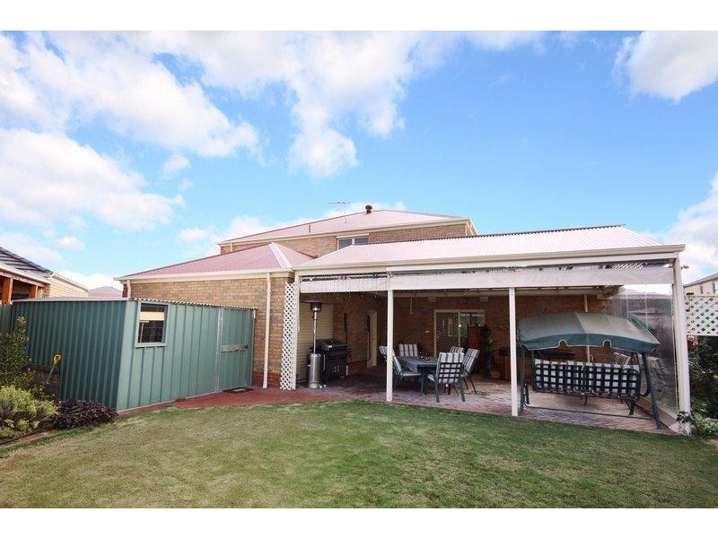 3 Grenada Ct, Mawson Lakes SA 5095