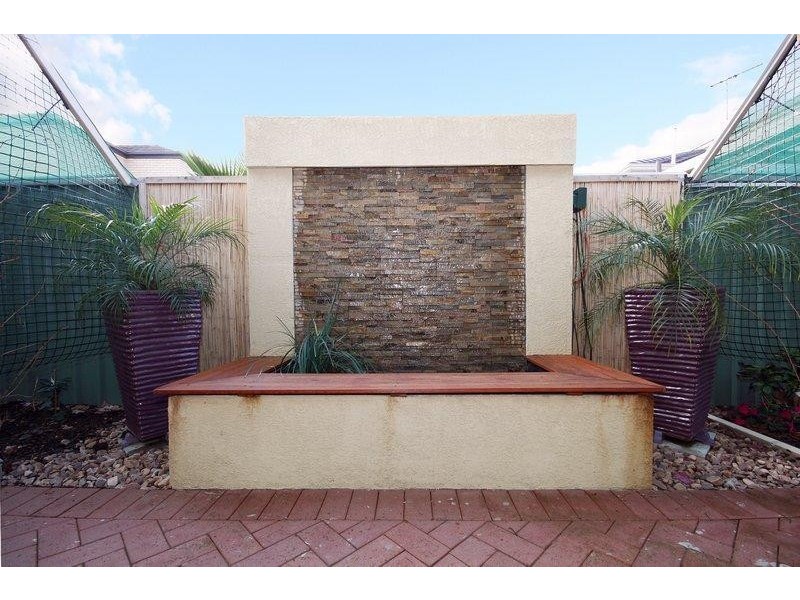 3 Grenada Ct, Mawson Lakes SA 5095