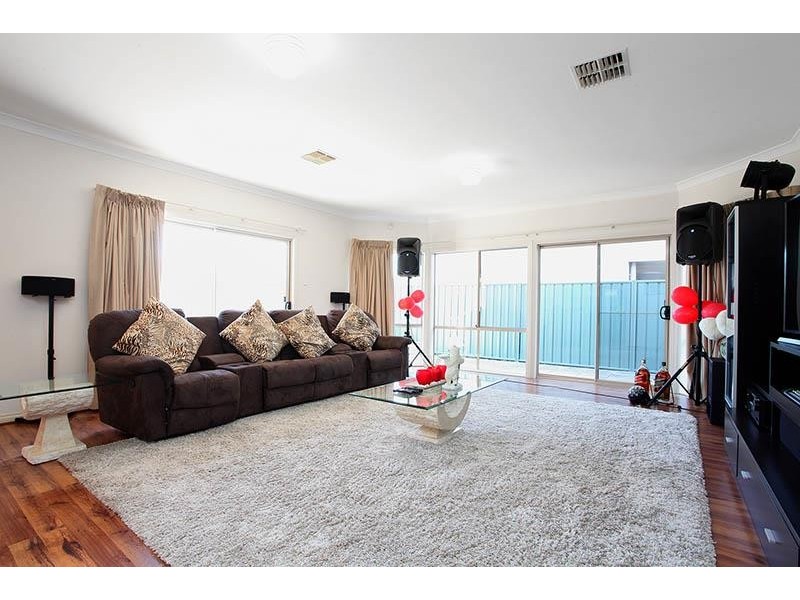 9 Gairdner Lane, Mawson Lakes SA 5095