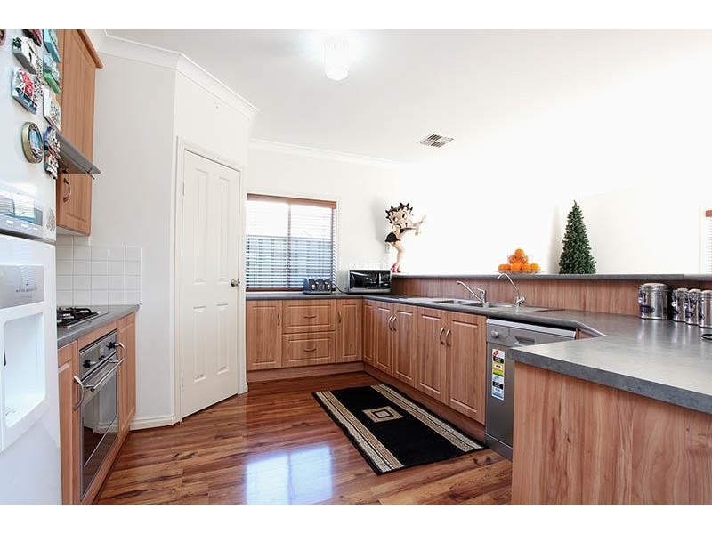 9 Gairdner Lane, Mawson Lakes SA 5095