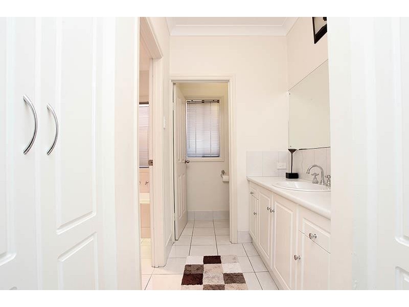 9 Gairdner Lane, Mawson Lakes SA 5095