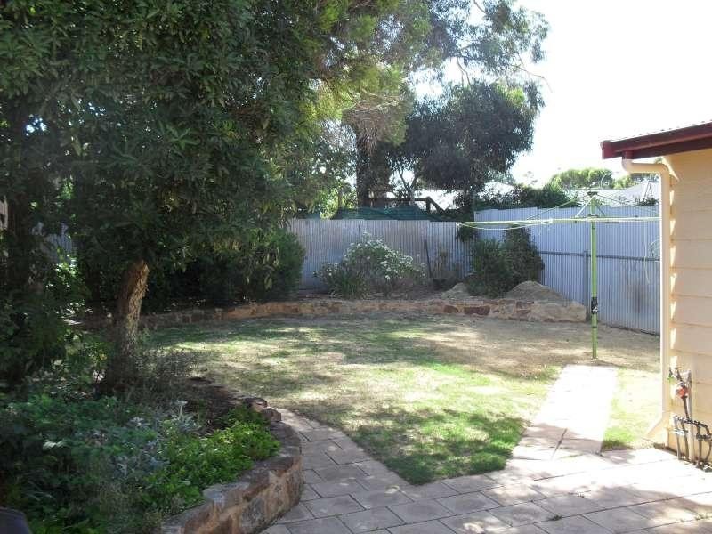 24 Hillsea Ave, Clearview SA 5085