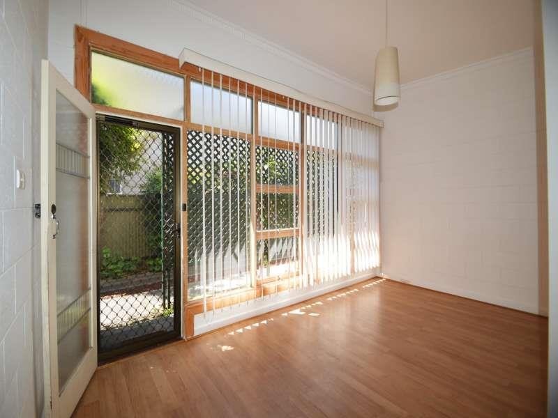 2/24  Stamford  Street, Parkside SA 5063