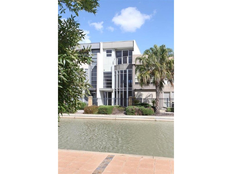 3 Azores Ct, Mawson Lakes SA 5095