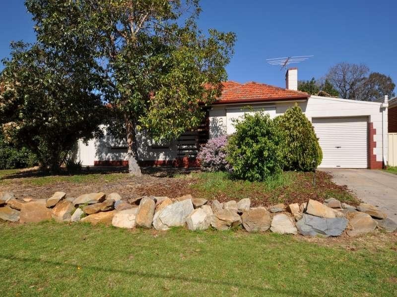 18  Newton Tce, Enfield SA 5085