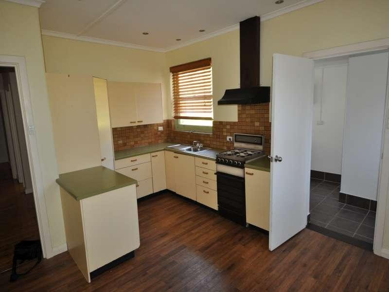 18  Newton Tce, Enfield SA 5085