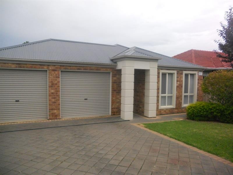 11A Morris Dr, Valley View SA 5093