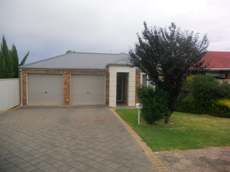 11A Morris Dr, Valley View SA 5093