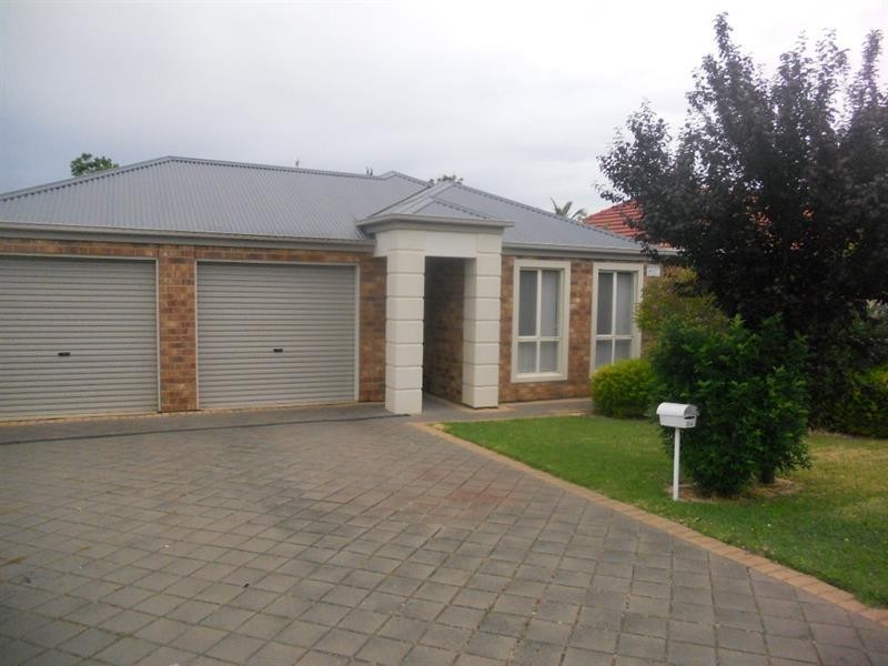 11A Morris Dr, Valley View SA 5093