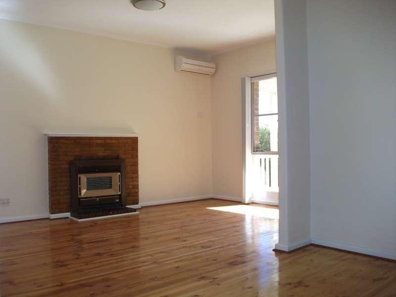 10 Deakin  Street, Blair Athol SA 5084