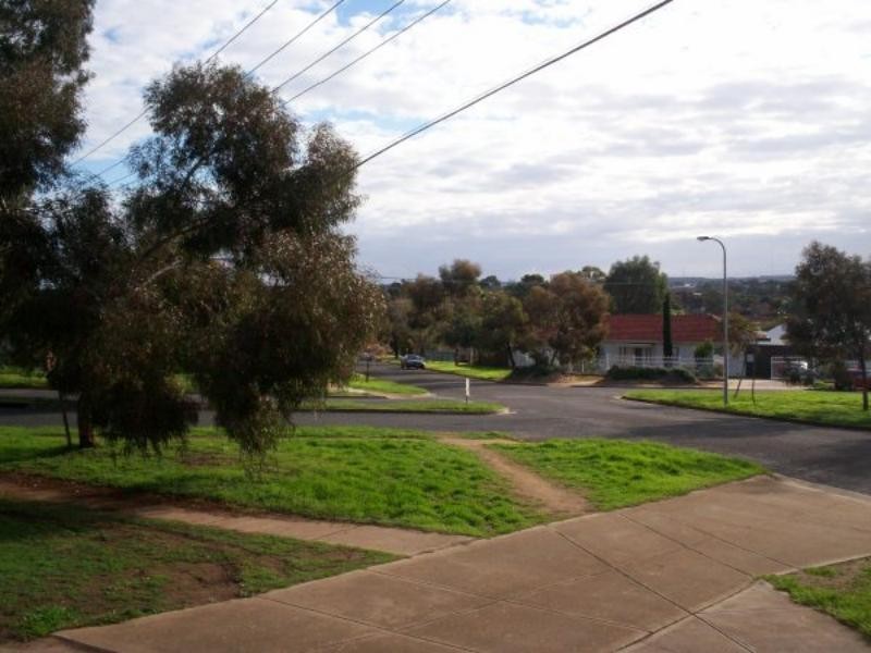 6 Central Ave, Enfield SA 5085