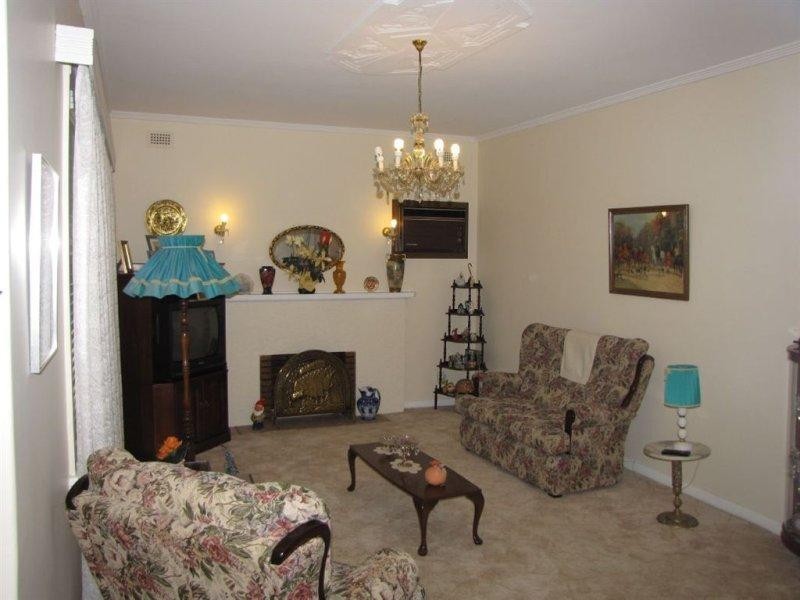 18 Charron Rd, Croydon Park SA 5008