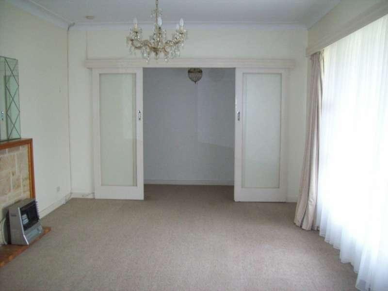 5 Winston Cres, West Beach SA 5024