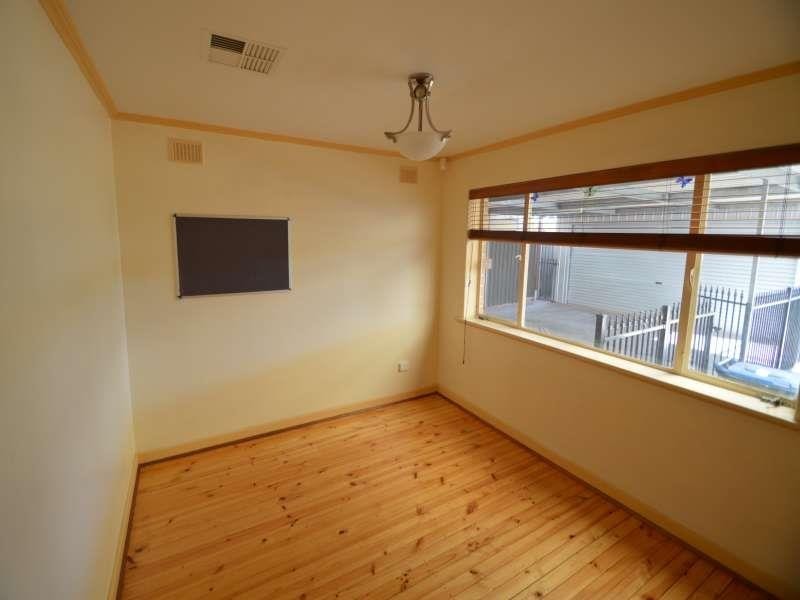 290 Tapleys Hill Rd, Seaton SA 5023