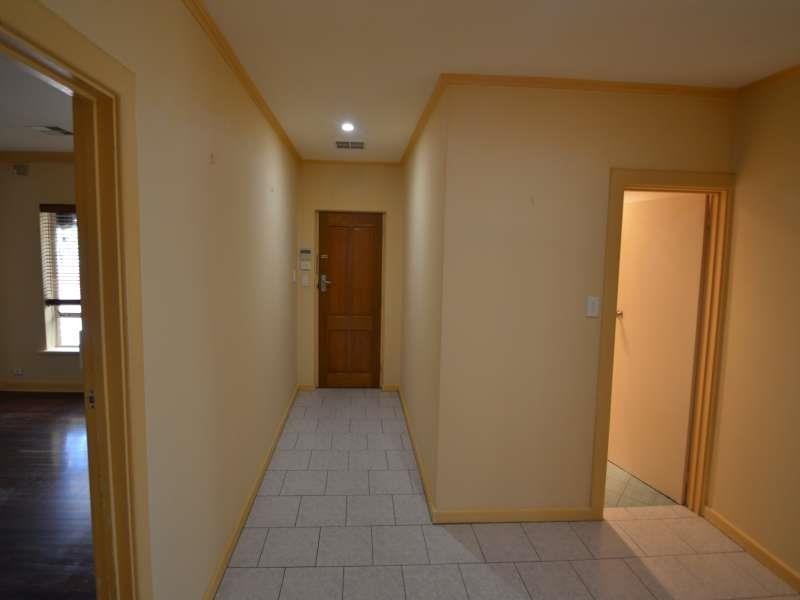 290 Tapleys Hill Rd, Seaton SA 5023