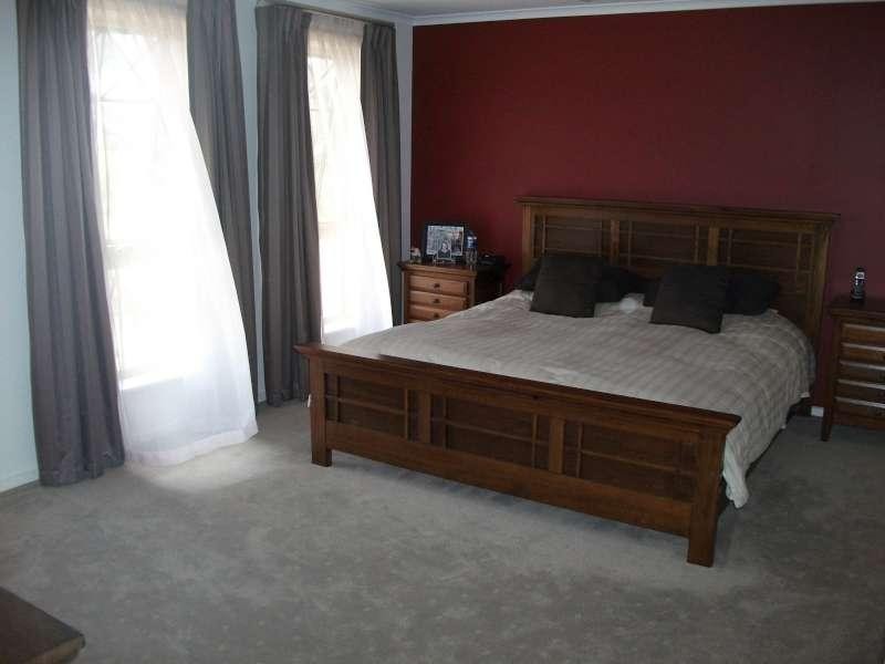 8 Leicester Ave, Kilburn SA 5084