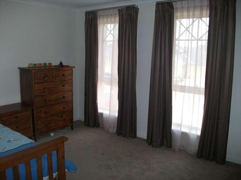 8 Leicester Ave, Kilburn SA 5084