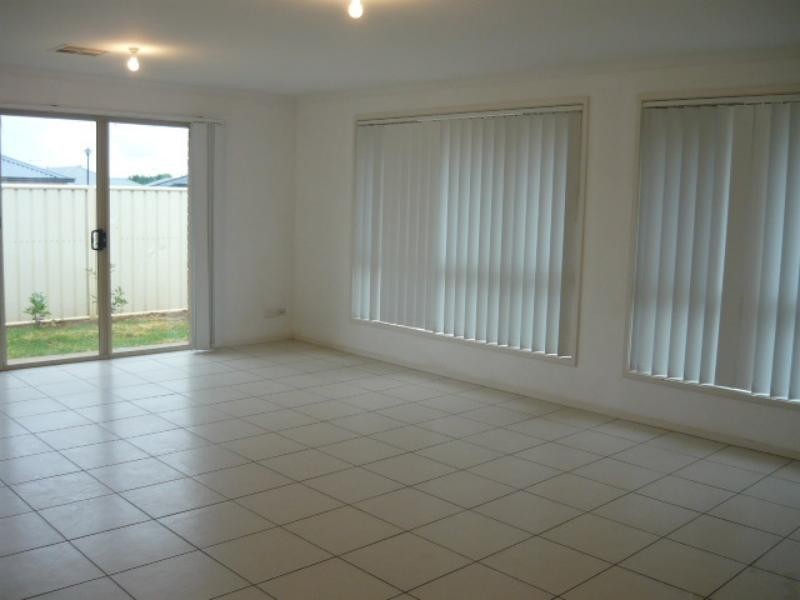 61 Strathaird  Bvd, Smithfield SA 5114