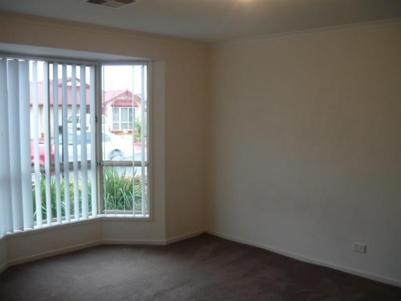 61 Strathaird  Bvd, Smithfield SA 5114