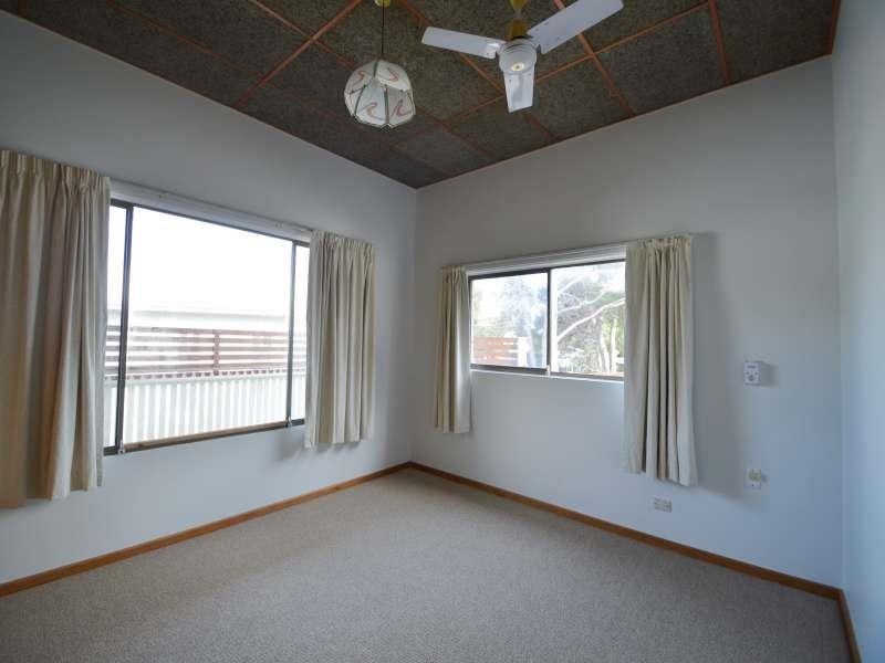 25 Palmer St, Aldinga Beach SA 5173