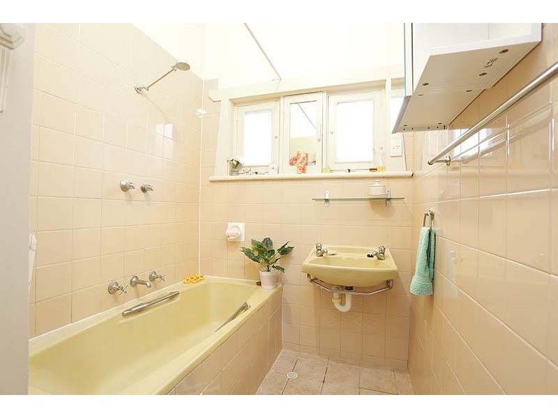 72 Pulsford  Rd, Prospect SA 5082