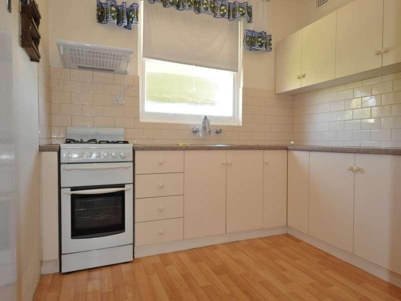 40 Barton St, Blair Athol SA 5084