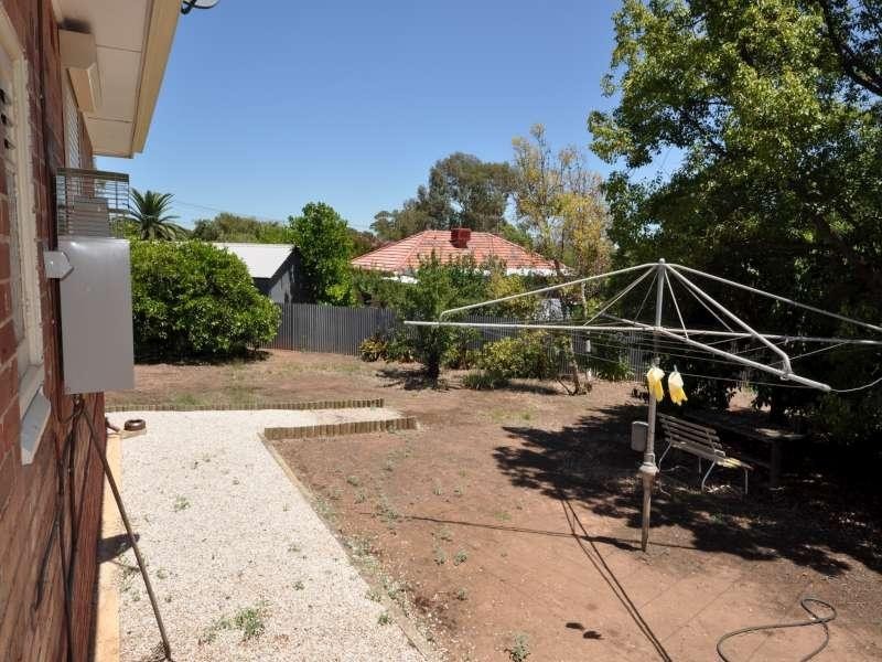 40 Barton St, Blair Athol SA 5084