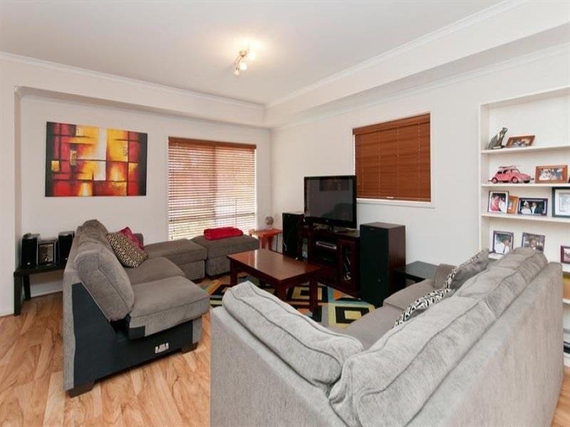 38 McKinlay Ave, Gilles Plains SA 5086