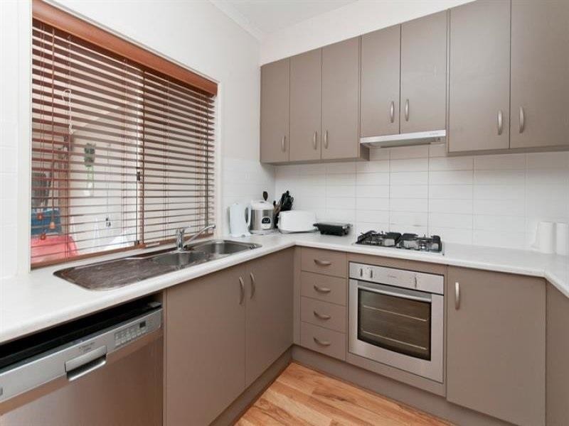 38 McKinlay Ave, Gilles Plains SA 5086