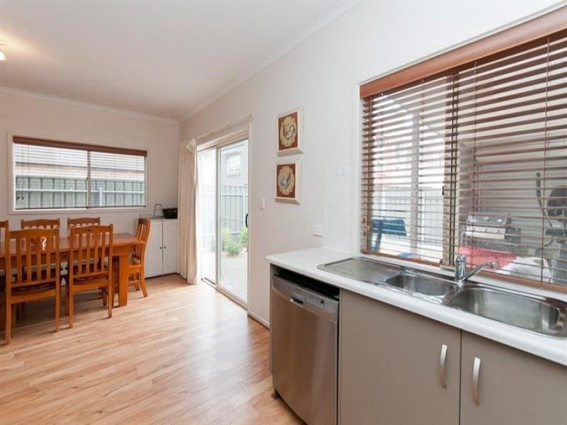 38 McKinlay Ave, Gilles Plains SA 5086