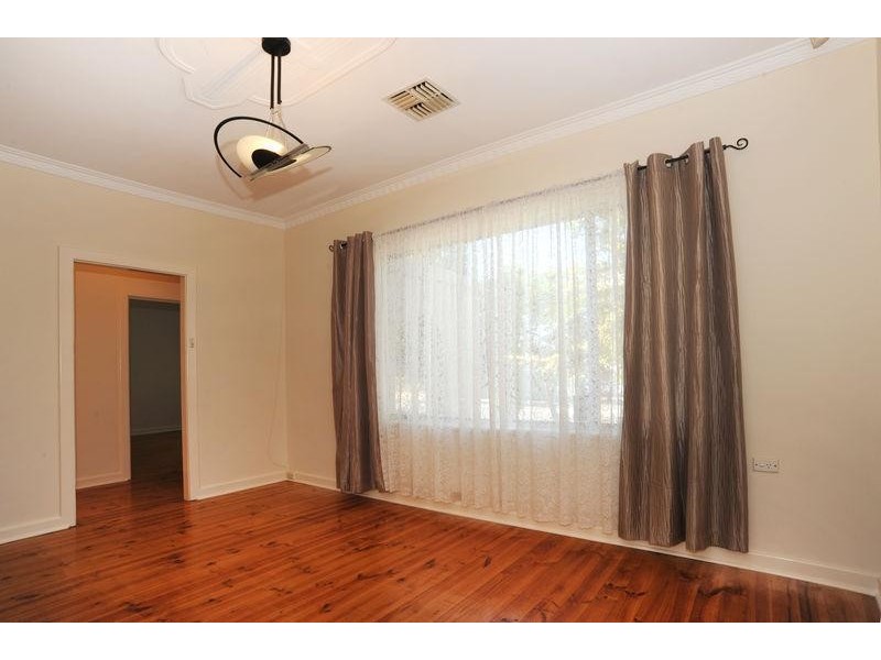 2 Collins St, Enfield SA 5085