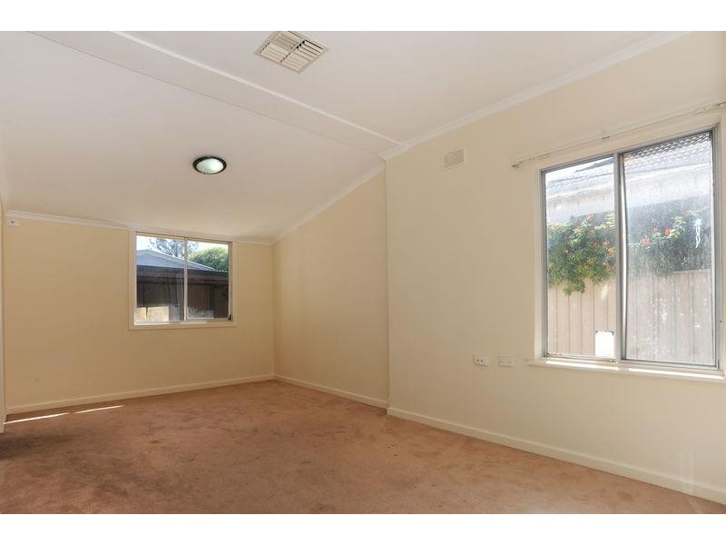 2 Collins St, Enfield SA 5085