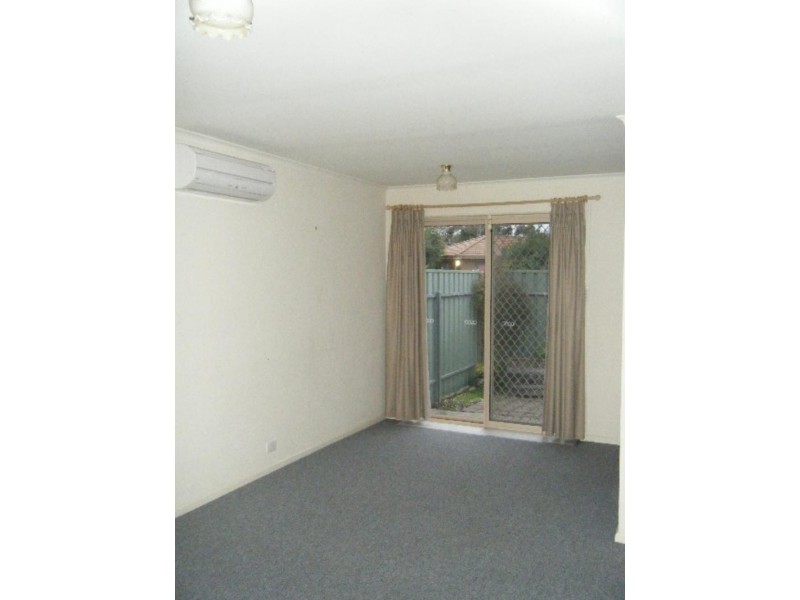 2/1 Whiting  Rd, St Agnes SA 5097