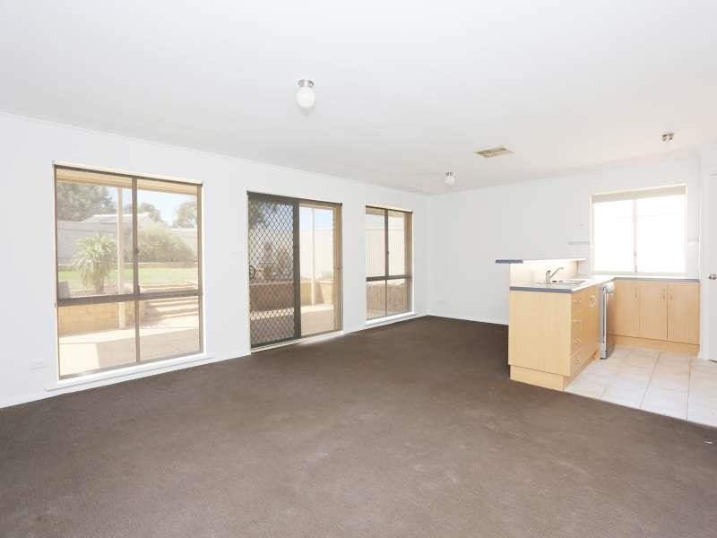 9 Chestnut  Grove, Blakeview SA 5114