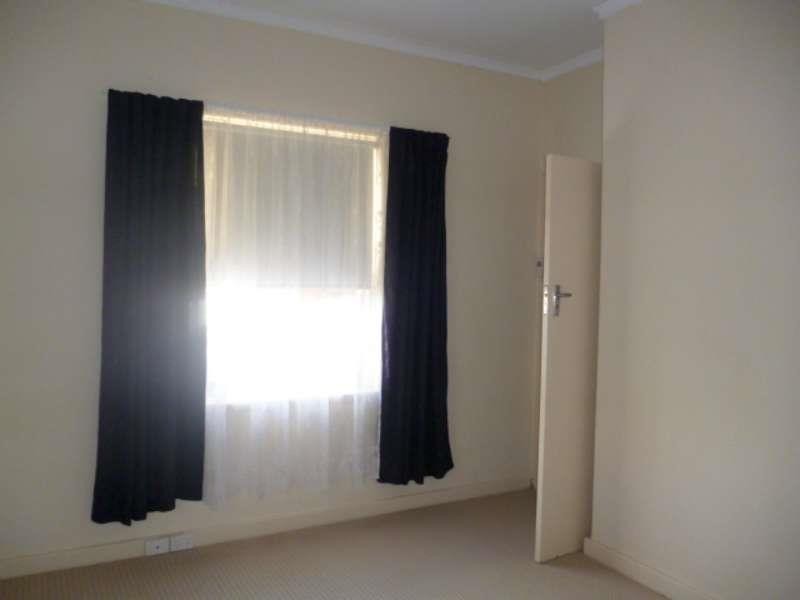 24 Taunton Ave, Enfield SA 5085