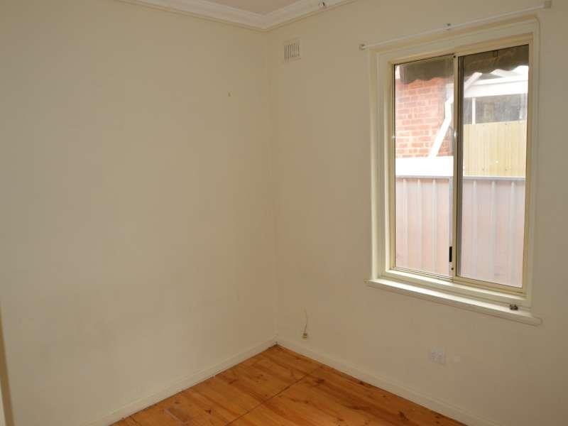 6 Guilford St, Clearview SA 5085