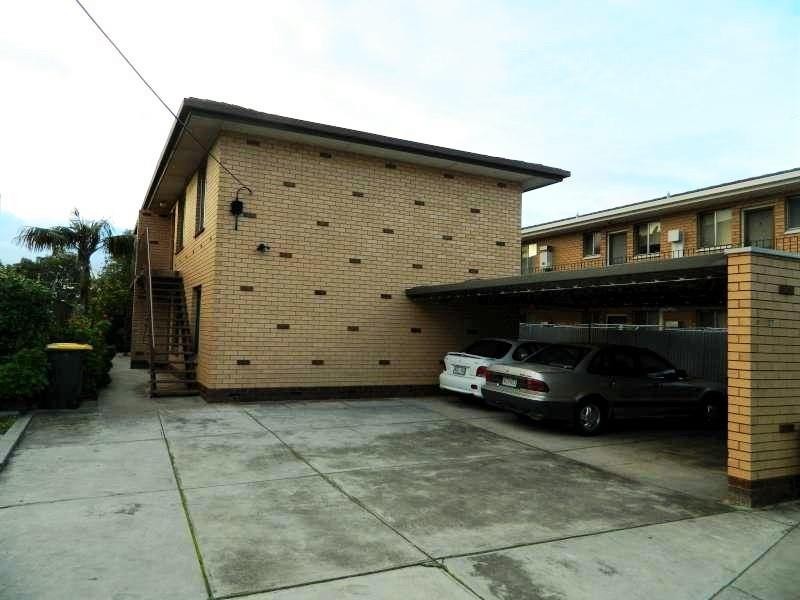 2/27 Burt Ave, Hilton SA 5033