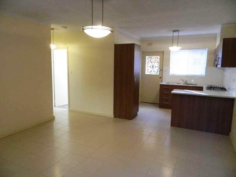 2/27 Burt Ave, Hilton SA 5033