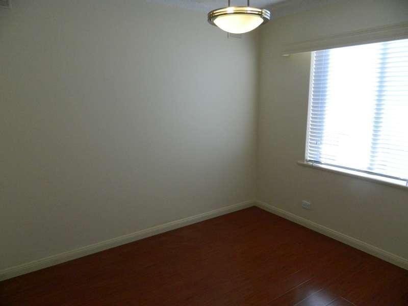 2/27 Burt Ave, Hilton SA 5033