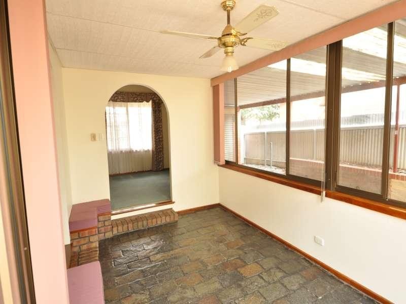 24 Hillsea Ave, Clearview SA 5085