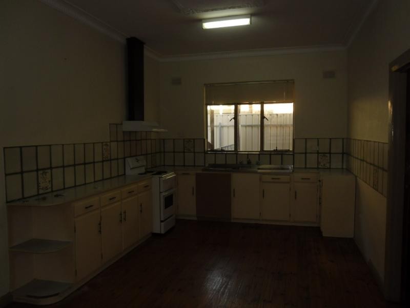6 Reo Rd, Croydon Park SA 5008