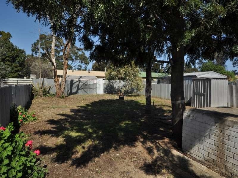 15 Cromwell St, Kilburn SA 5084
