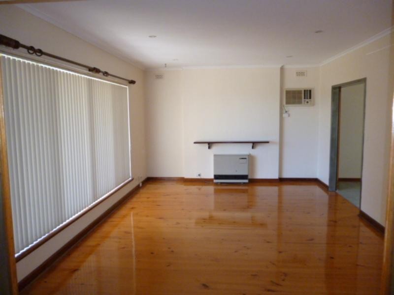 26 Trinidad Way, Happy Valley SA 5159