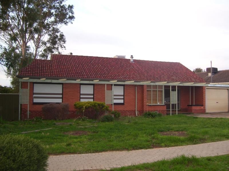 15 Ifould  Road, Elizabeth Park SA 5113