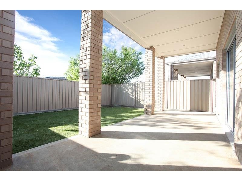 10a Austral  Avenue, Clearview SA 5085