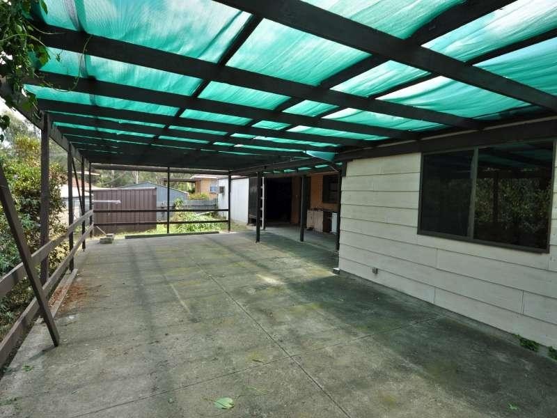 3 Monty Rd, Valley View SA 5093