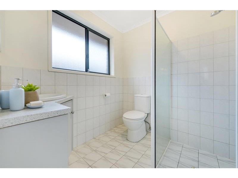 48 Lord Howe Ave, Oakden SA 5086