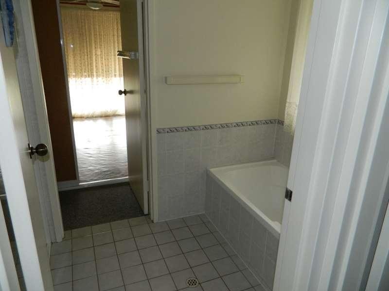 5 McDermott Pl, Green Fields SA 5107