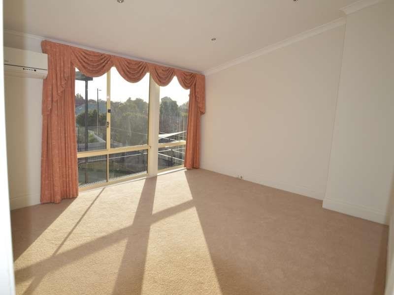 2/24 Prospect Rd, Prospect SA 5082